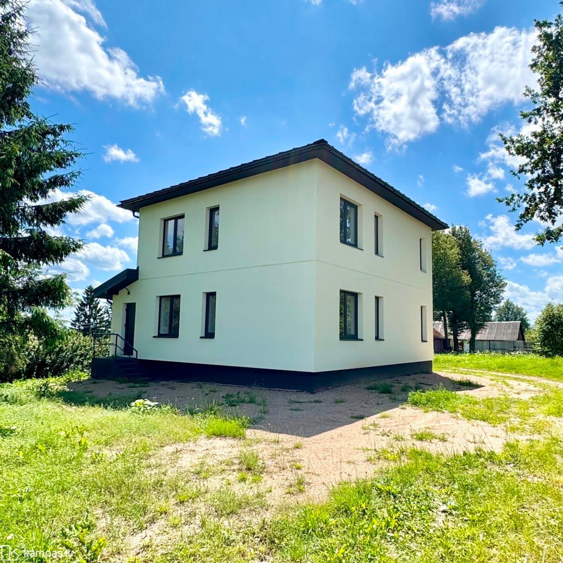 Main Image Molėtų r. sav., Verbiškės, Liepų g.