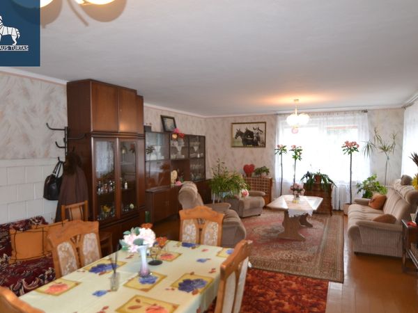 Jurbarko r. sav., Veliuona