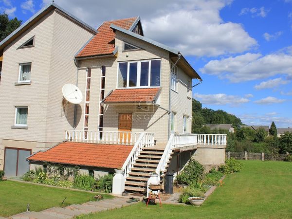 Jurbarko r. sav., Smalininkai