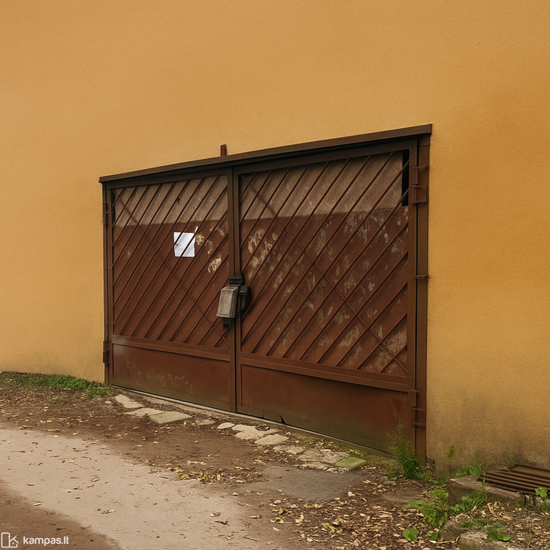 Main Image Vilnius, Karoliniškės, Algimanto Petro Kavoliuko g.