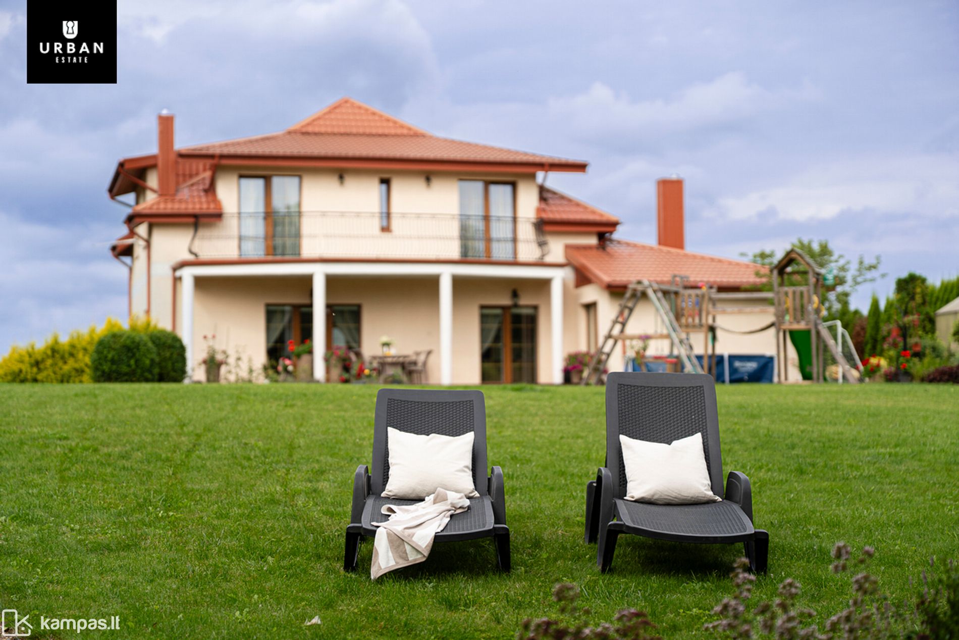 Main Image Vilniaus r. sav., Pikeliškės, Dvaro g.