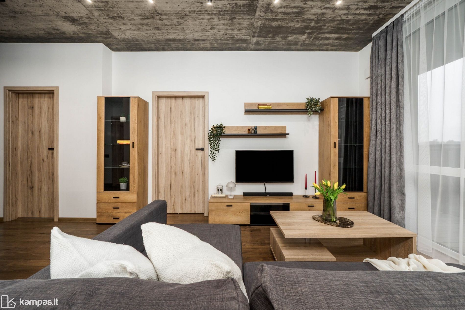 Main Image Vilnius, Žirmūnai, Žvalgų g.