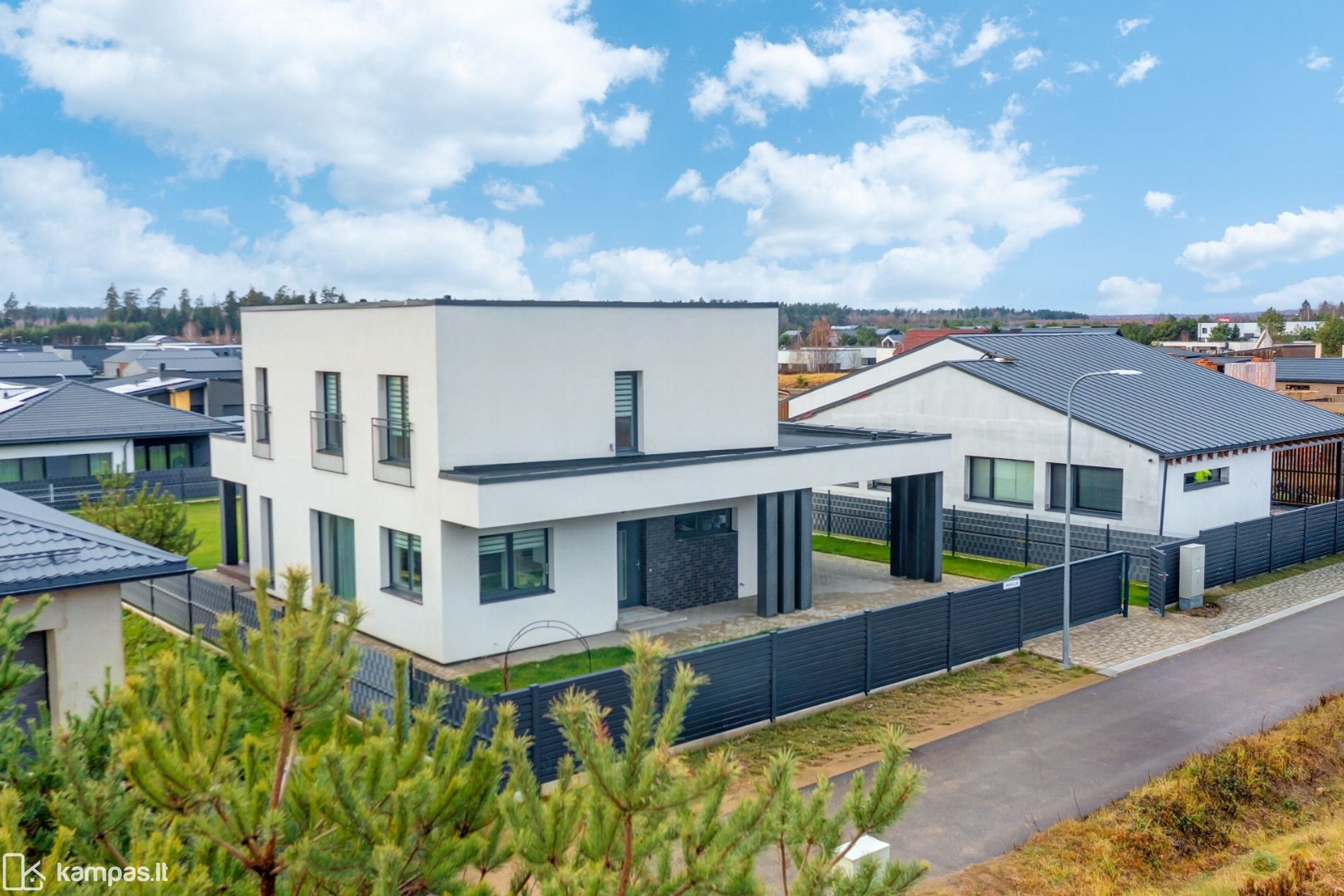 Main Image Trakų r. sav., Dobrovolė, Ateities g.