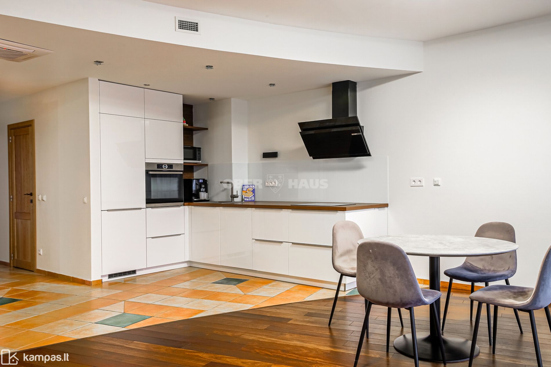 Main Image Vilnius, Šnipiškės, Konstitucijos pr.