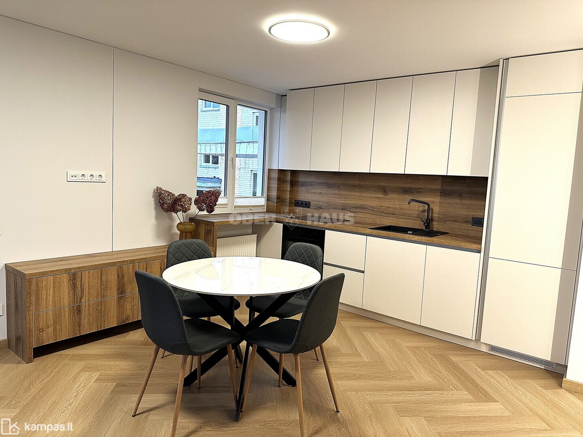 Main Image Panevėžys, Centras, Vaižganto g.