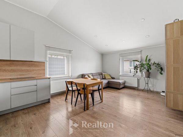 Vilniaus r. sav., Pakonys