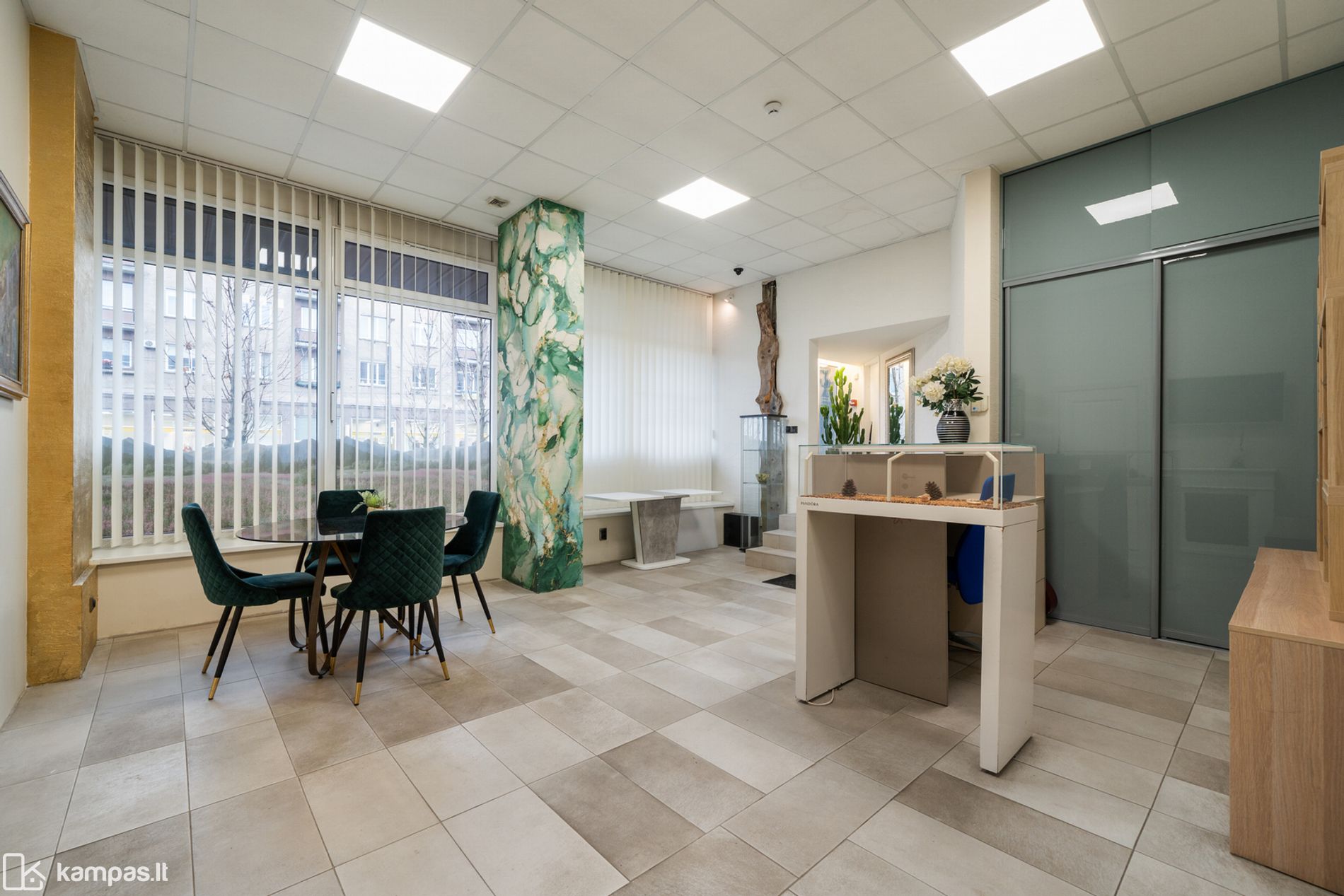 Main Image Vilnius, Naujamiestis, Savanorių pr.