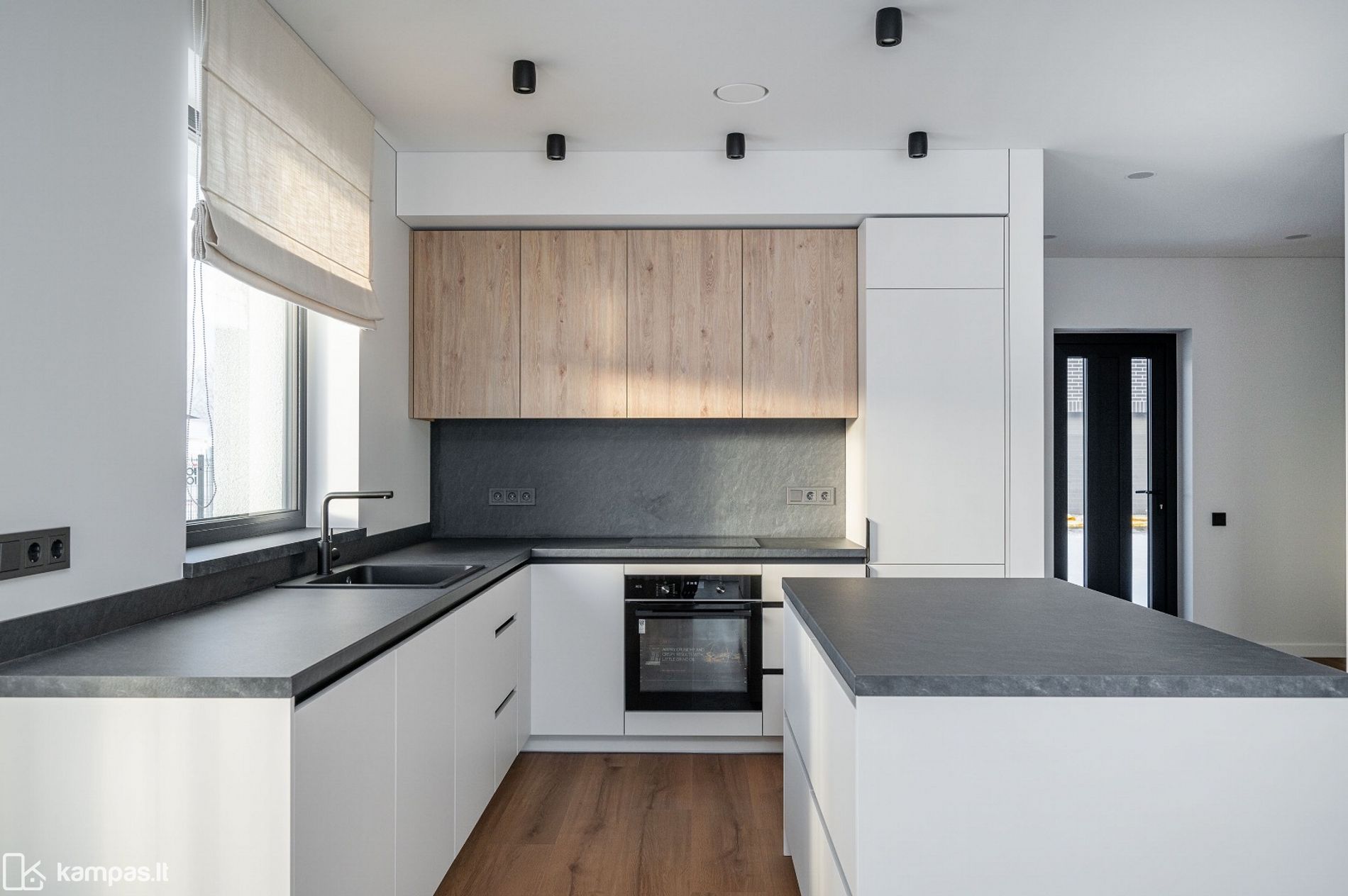 Main Image Vilniaus r. sav., Gilužiai, Perkūno g.