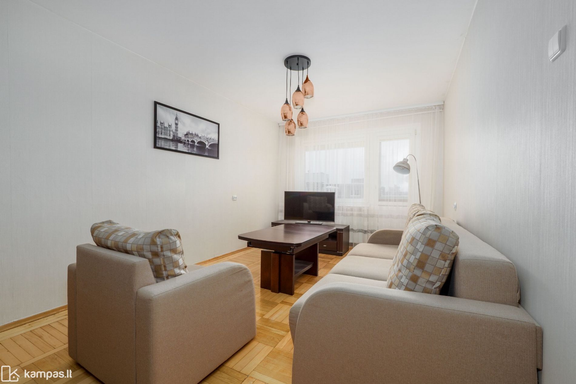 Main Image Vilnius, Karoliniškės, Loretos Asanavičiūtės g.