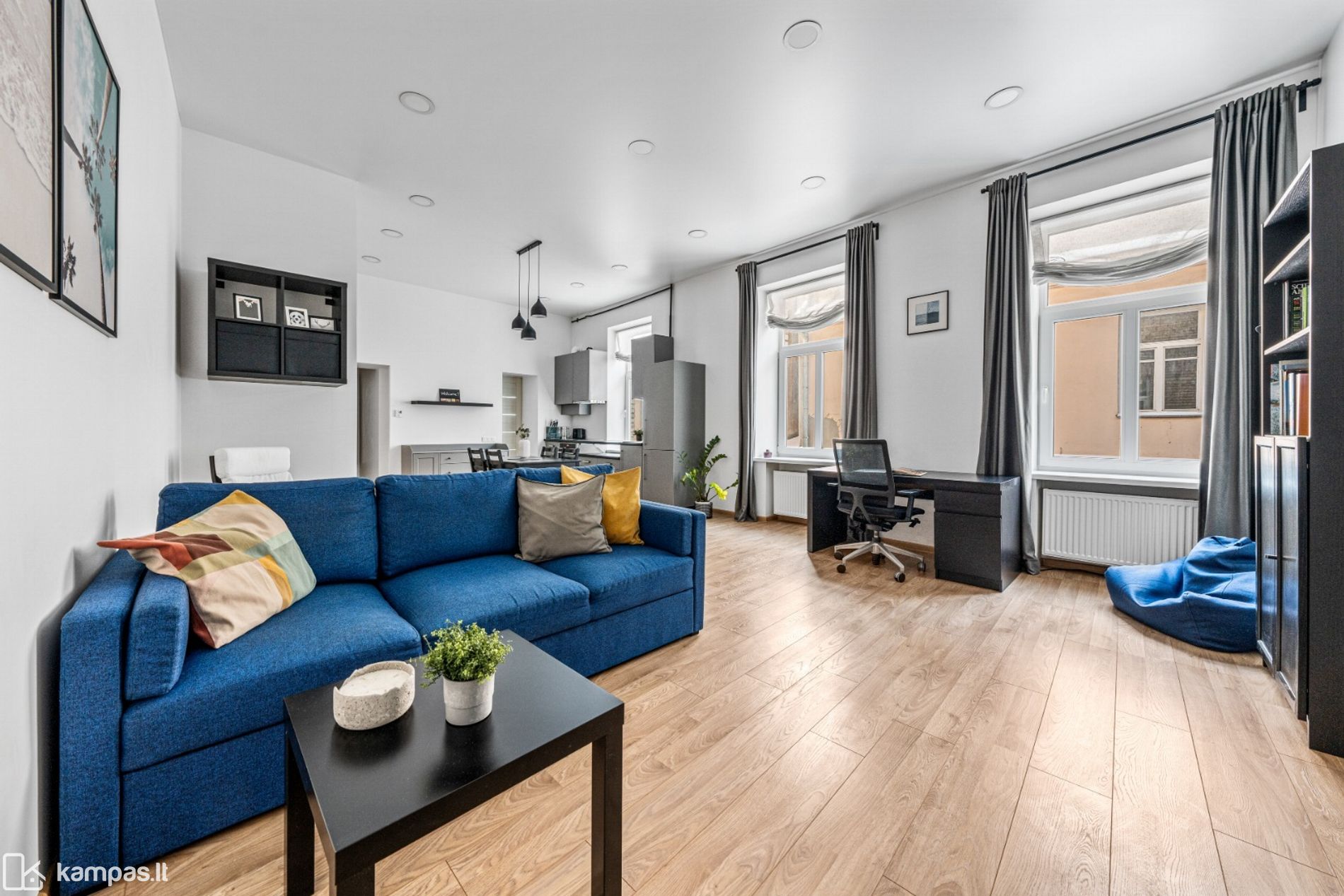 Main Image Vilnius, Senamiestis, Šermukšnių g.