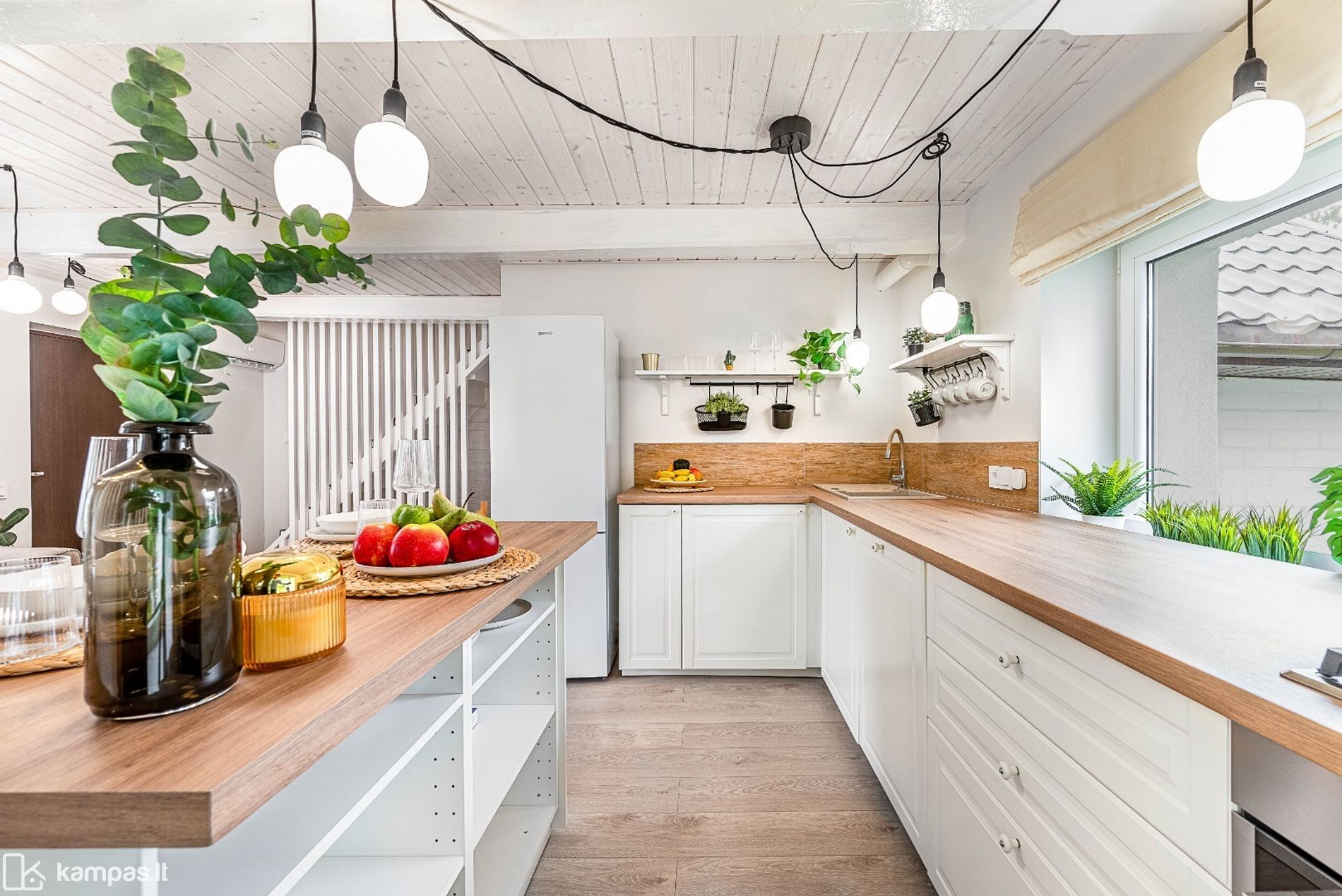 Main Image Trakų r. sav., Lentvaris, Mokyklos g.