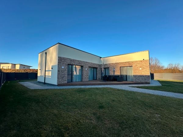 Vilniaus r. sav., Pikutiškės