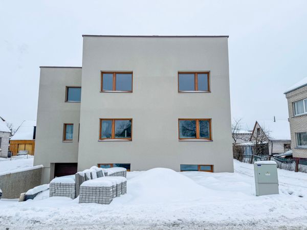 Kauno r. sav., Neveronys