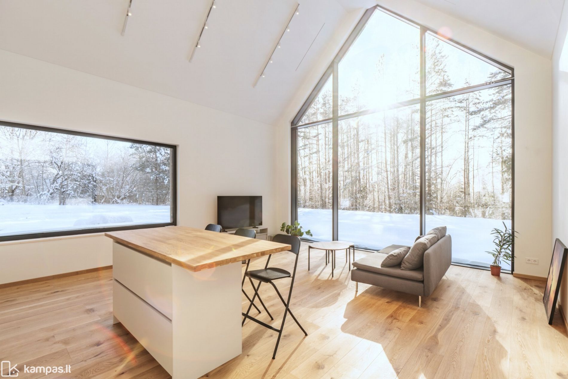 Main Image Molėtų r. sav., Vilkiškės, Pušyno g.