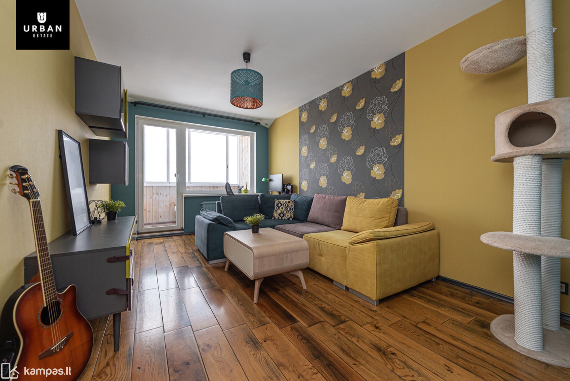 Main Image Vilnius, Karoliniškės, Algimanto Petro Kavoliuko g.