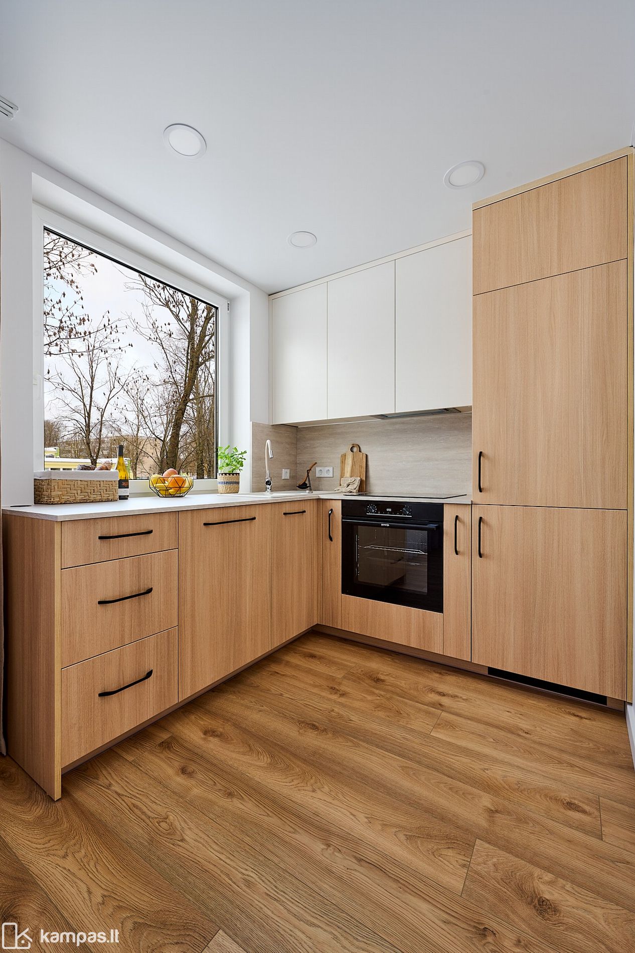 Main Image Klaipėda, Centras, Taikos pr.