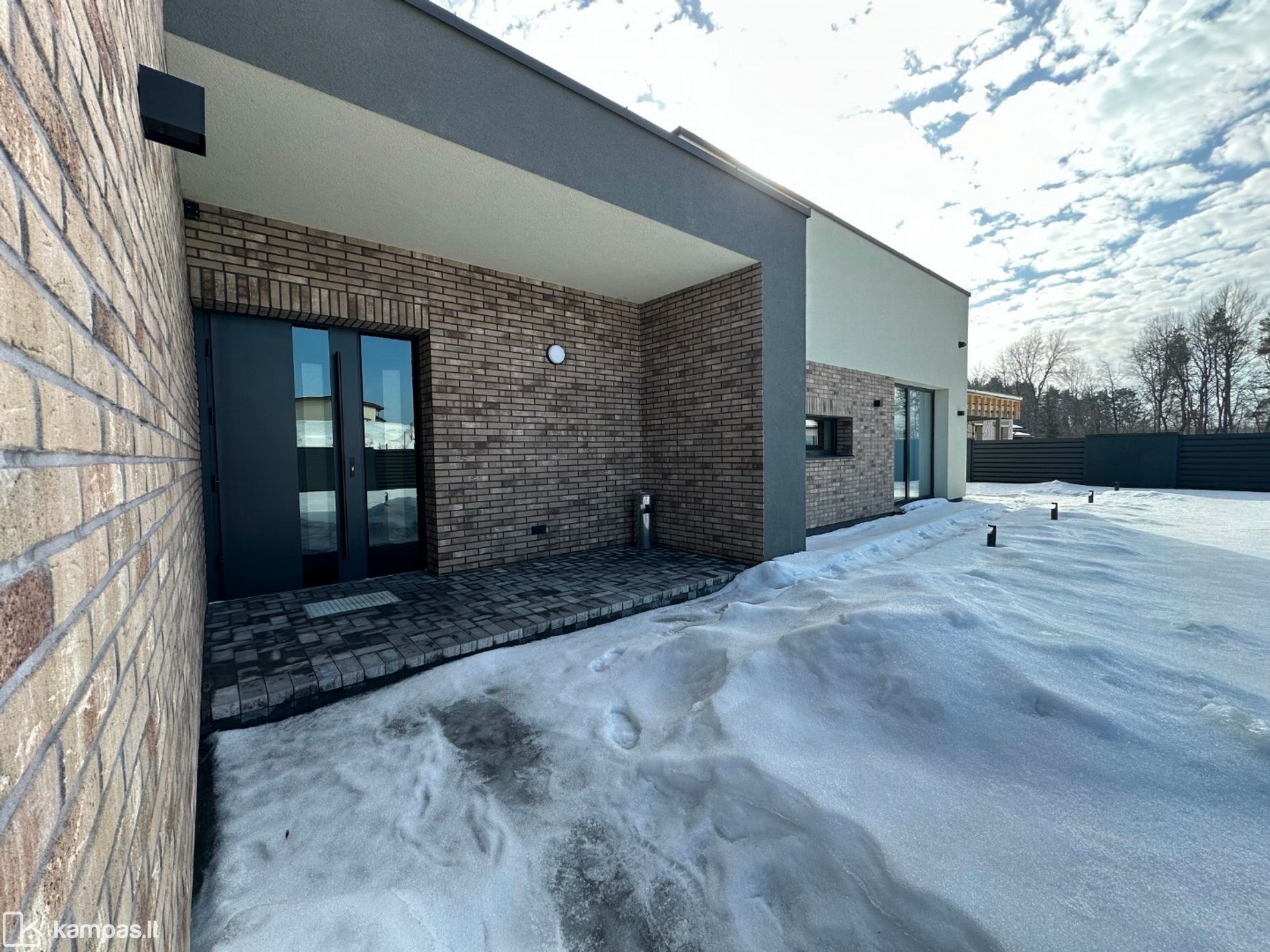 Main Image Vilniaus r. sav., Pikutiškės, Braškių g.