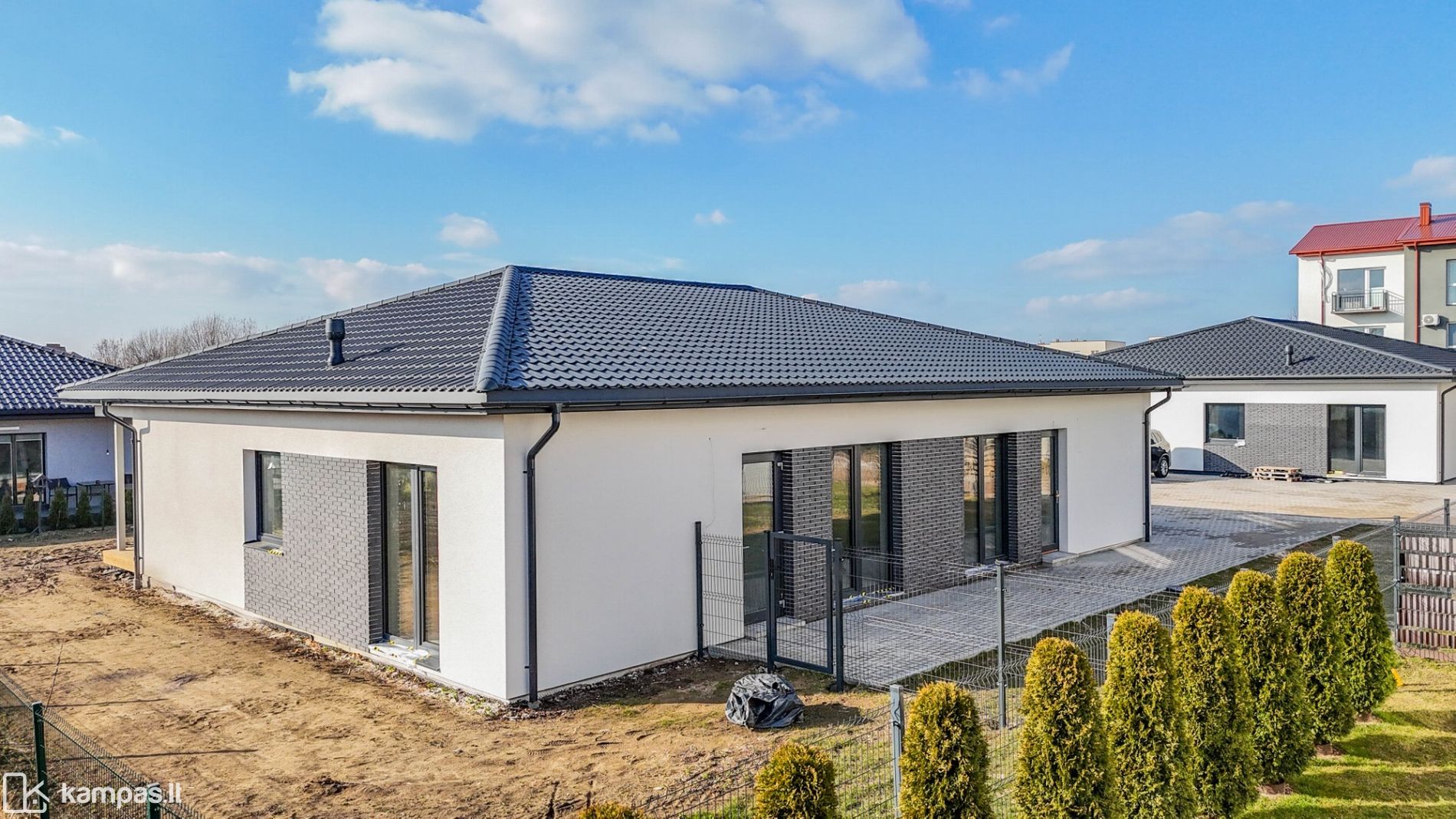 Main Image Kauno r. sav., Užliedžiai, Pienių g.