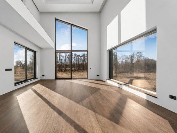 Vilniaus r. sav., Raudondvaris