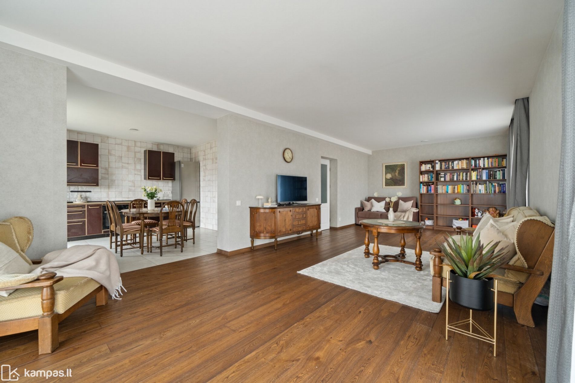 Main Image Trakų r. sav., Lentvaris, Atgimimo g.