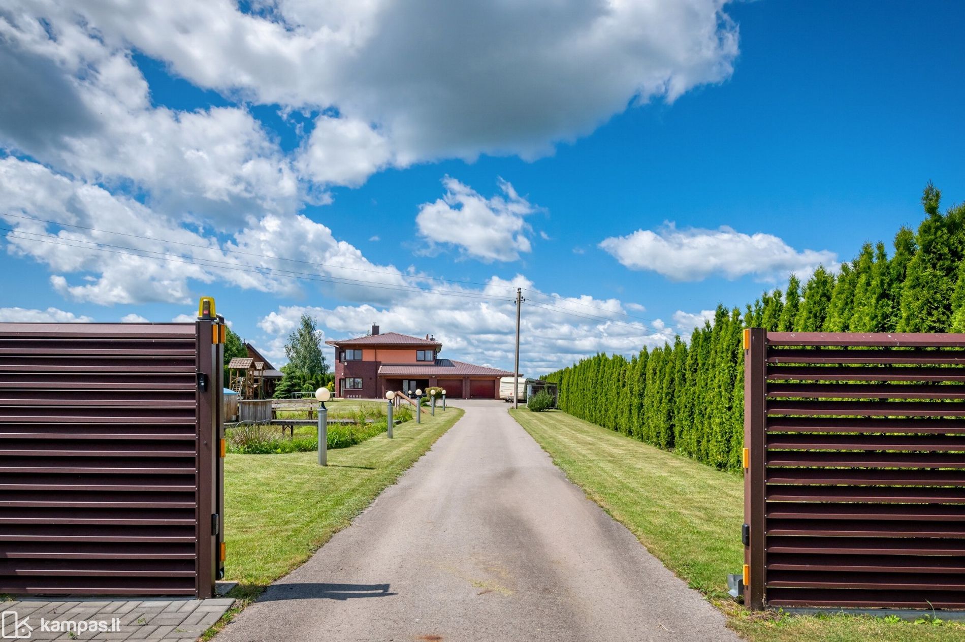 Main Image Kauno r. sav., Ilgakiemis, Tvenkinio g.
