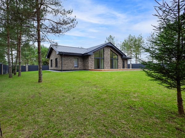 Vilniaus r. sav., Raudondvaris