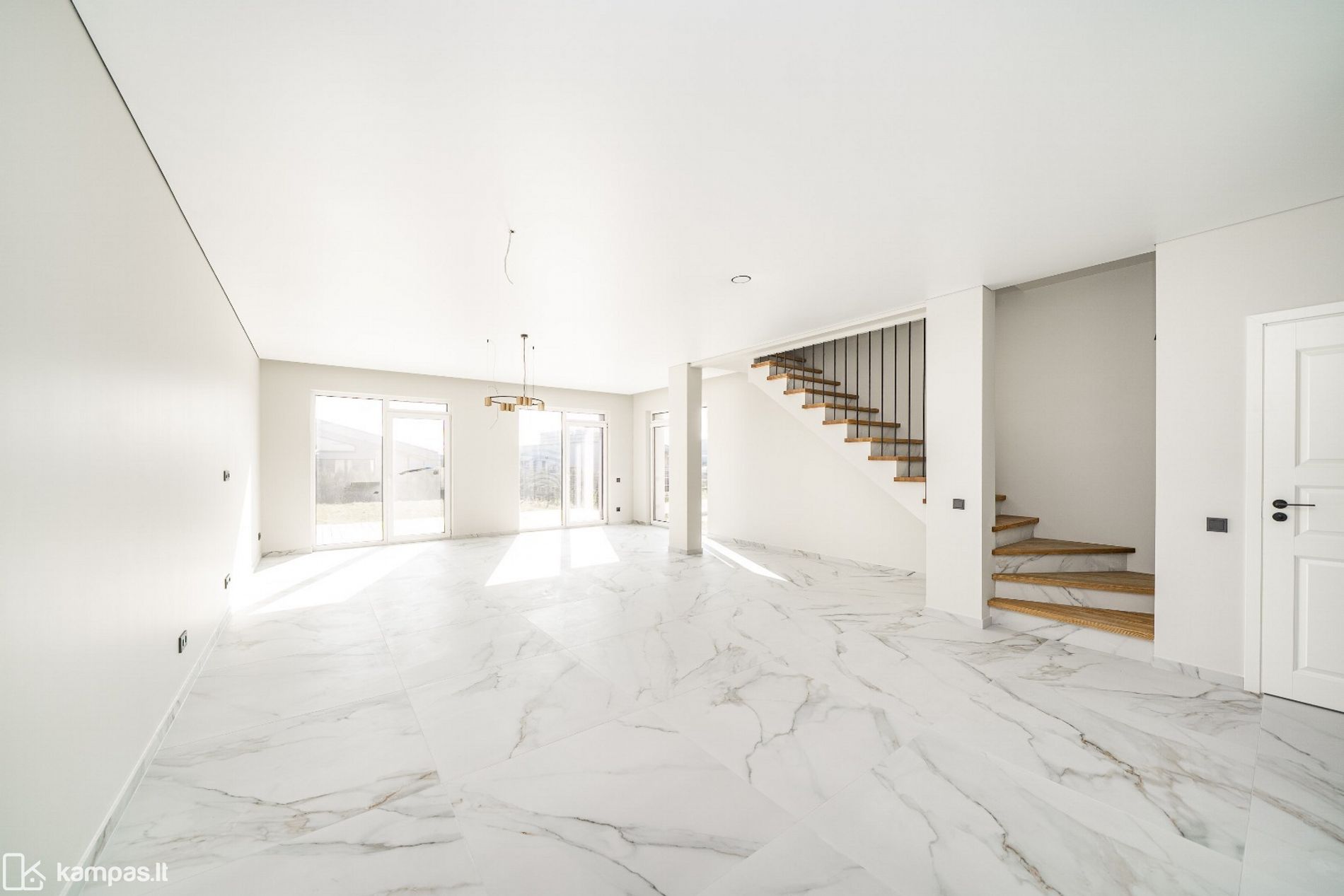 Main Image Vilnius, Aukštieji Paneriai, Adomo Varno g.