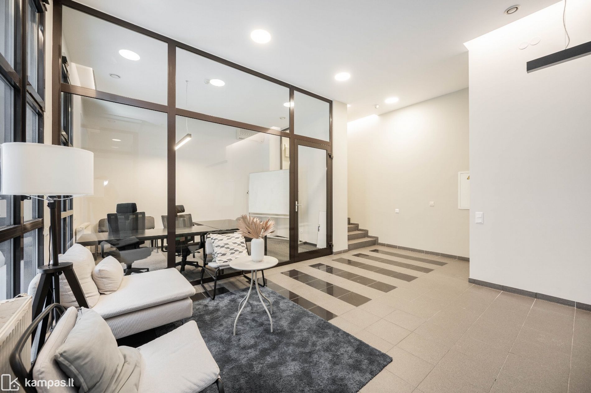 Main Image Vilnius, Senamiestis, Teatro g.