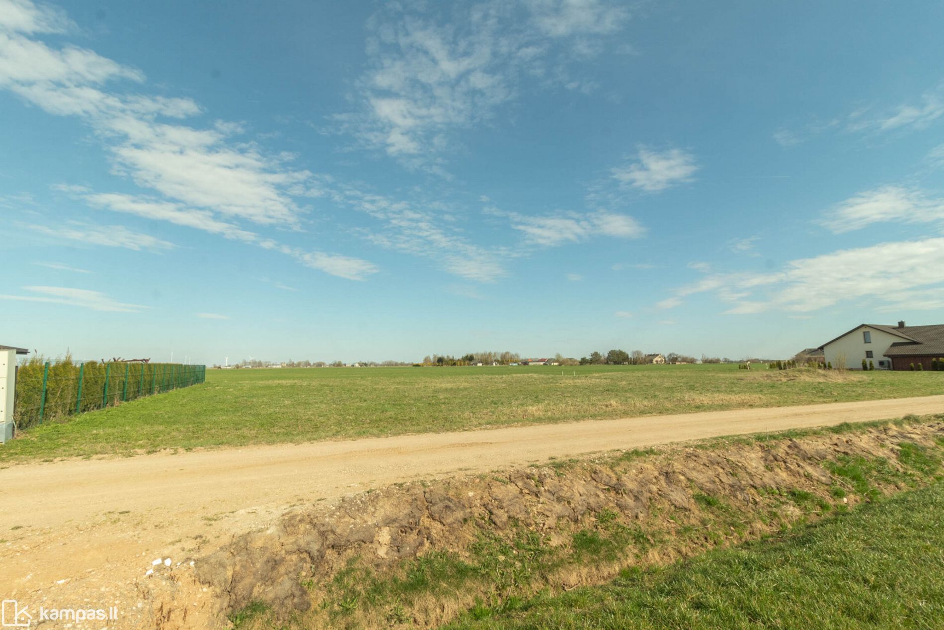 Main Image Jurbarko r. sav., Naujasodžiai, Amatininkų g.