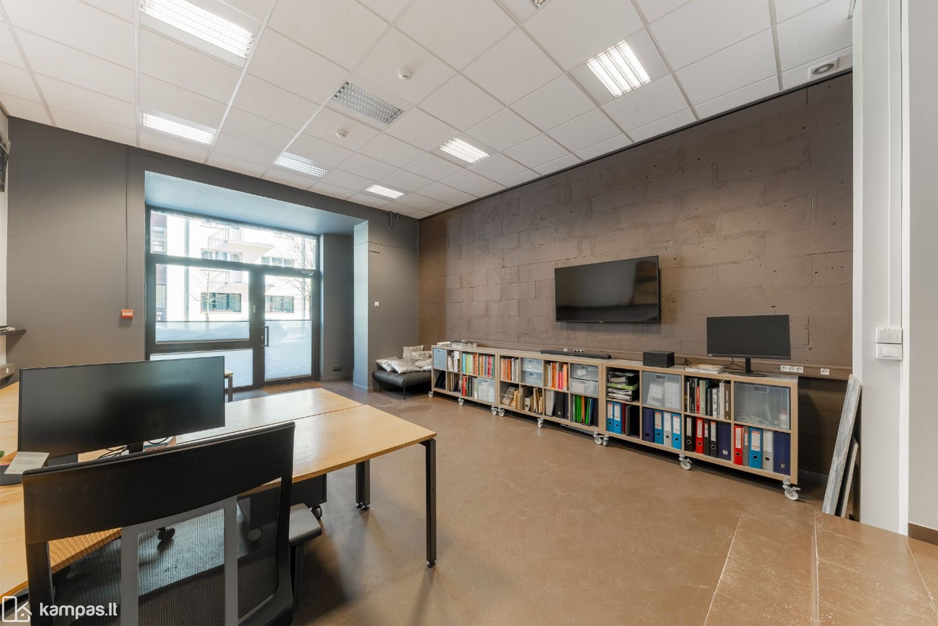 Main Image Vilnius, Senamiestis, Šermukšnių g.