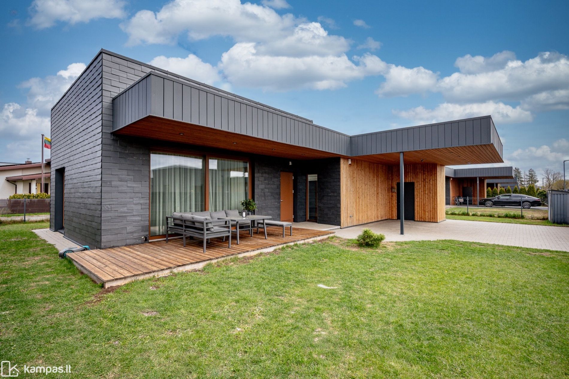 Main Image Kauno r. sav., Miriniškiai, Debesų g.