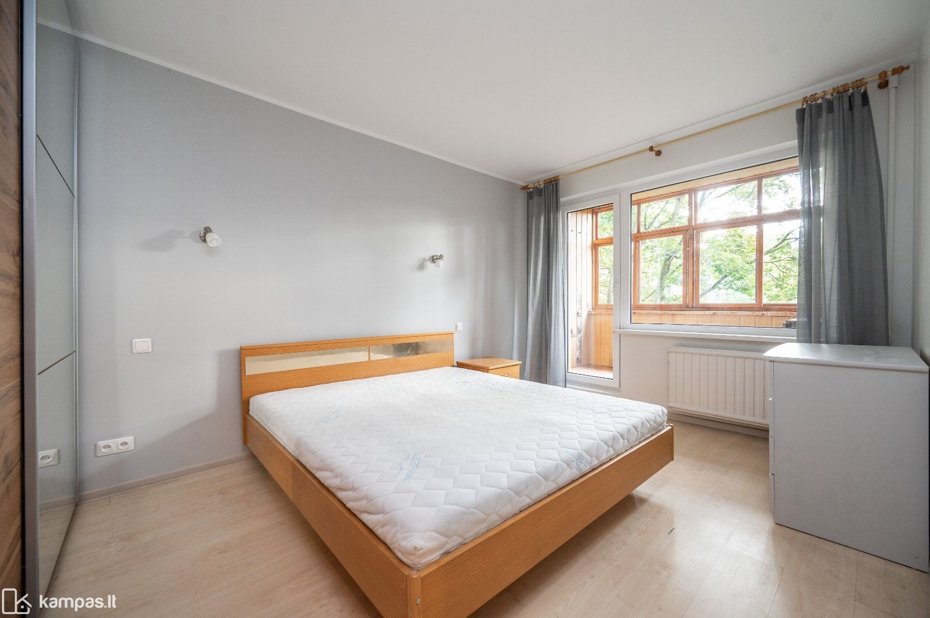 Main Image Vilnius, Karoliniškės, Loretos Asanavičiūtės g.