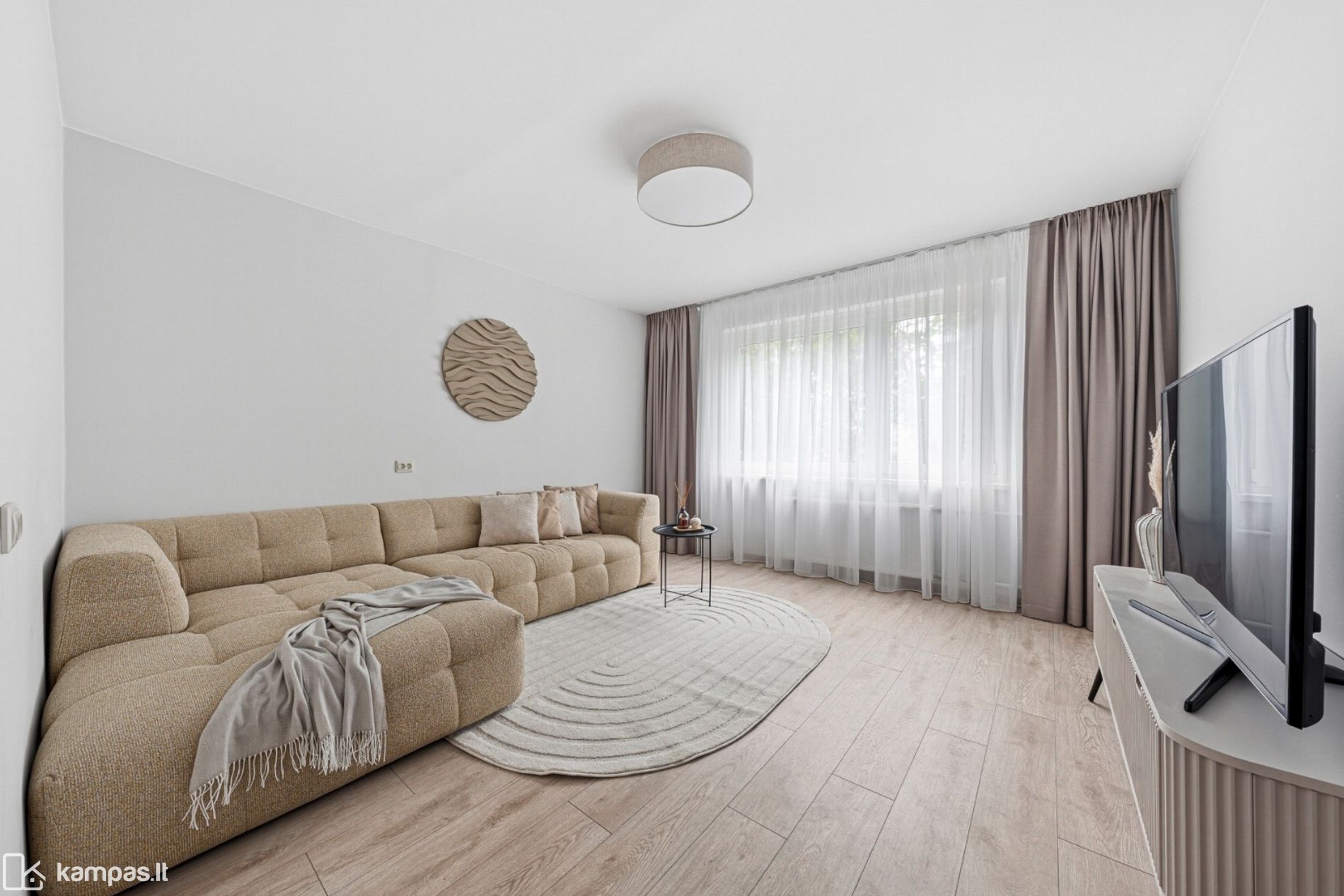 Main Image Vilnius, Karoliniškės, Laisvės pr.